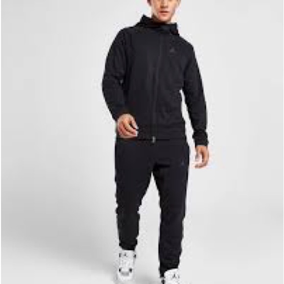 Jordan Dri-FIT Sport
Men's Air Fleece Full-Zip Hoodie - Picture 9 of 9